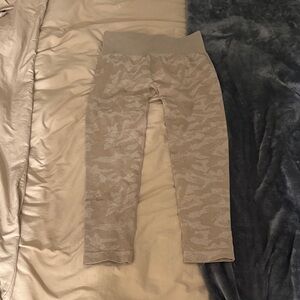 NVGTN Camouflage Leggings